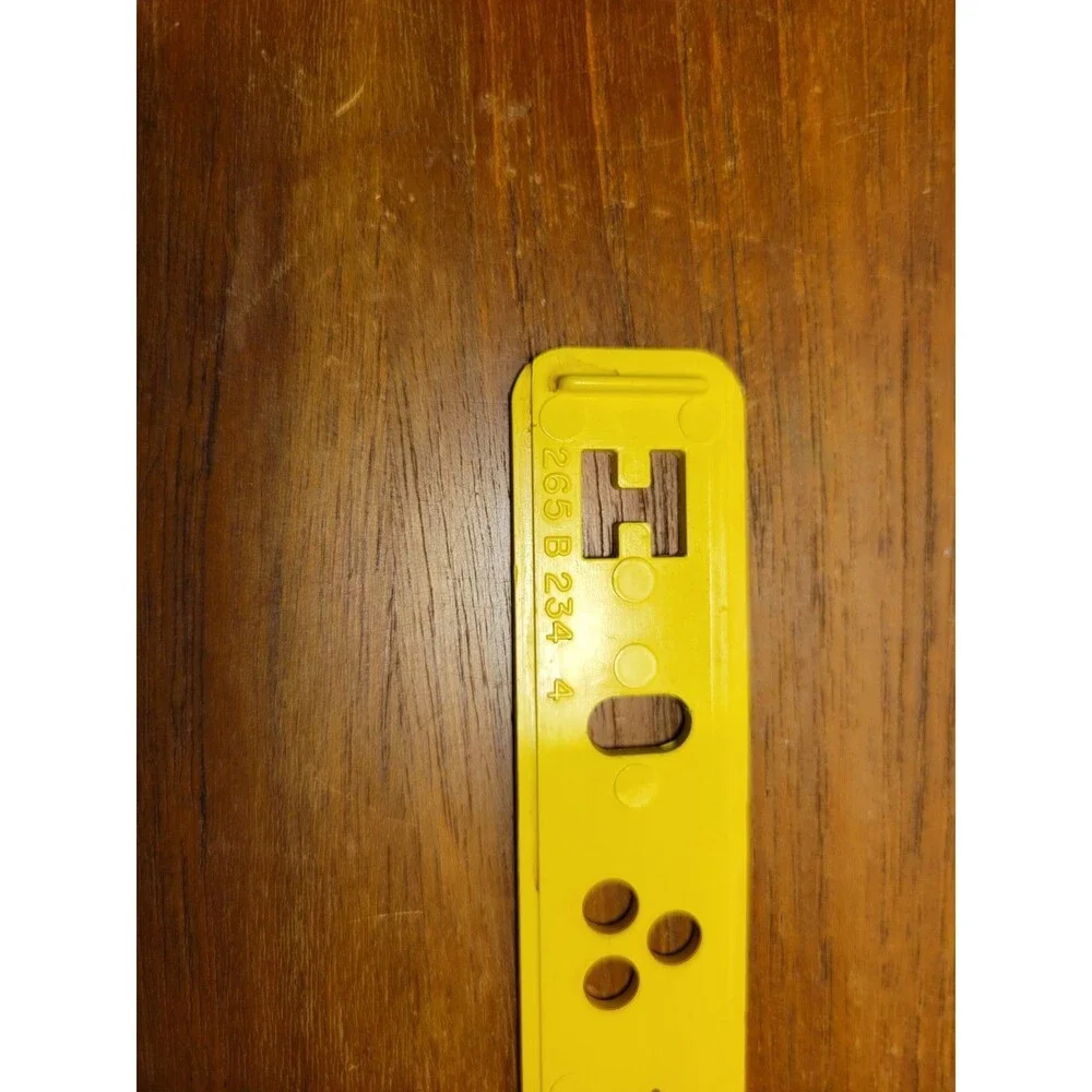 1978 Play-doh Fun Factory Shape Maker Yellow Strip